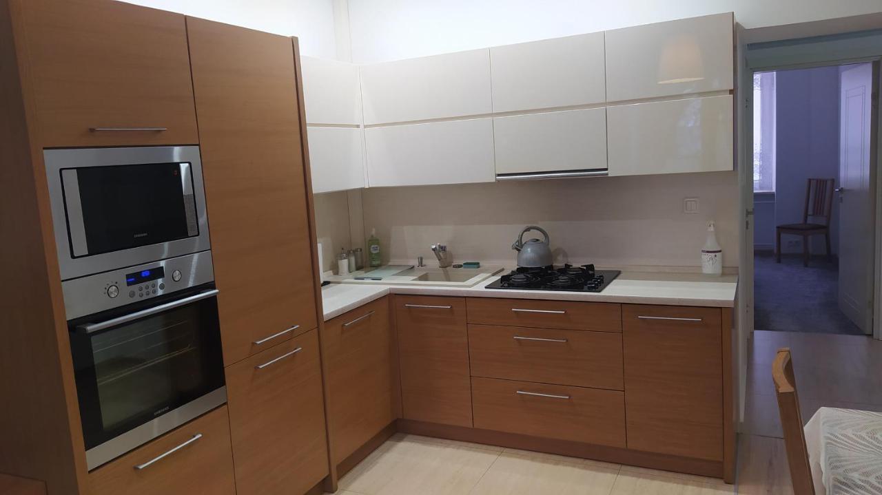 Apartament Szczesliwicka ワルシャワ エクステリア 写真